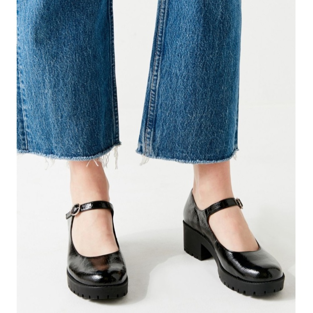 Mary Jane platform shoes
